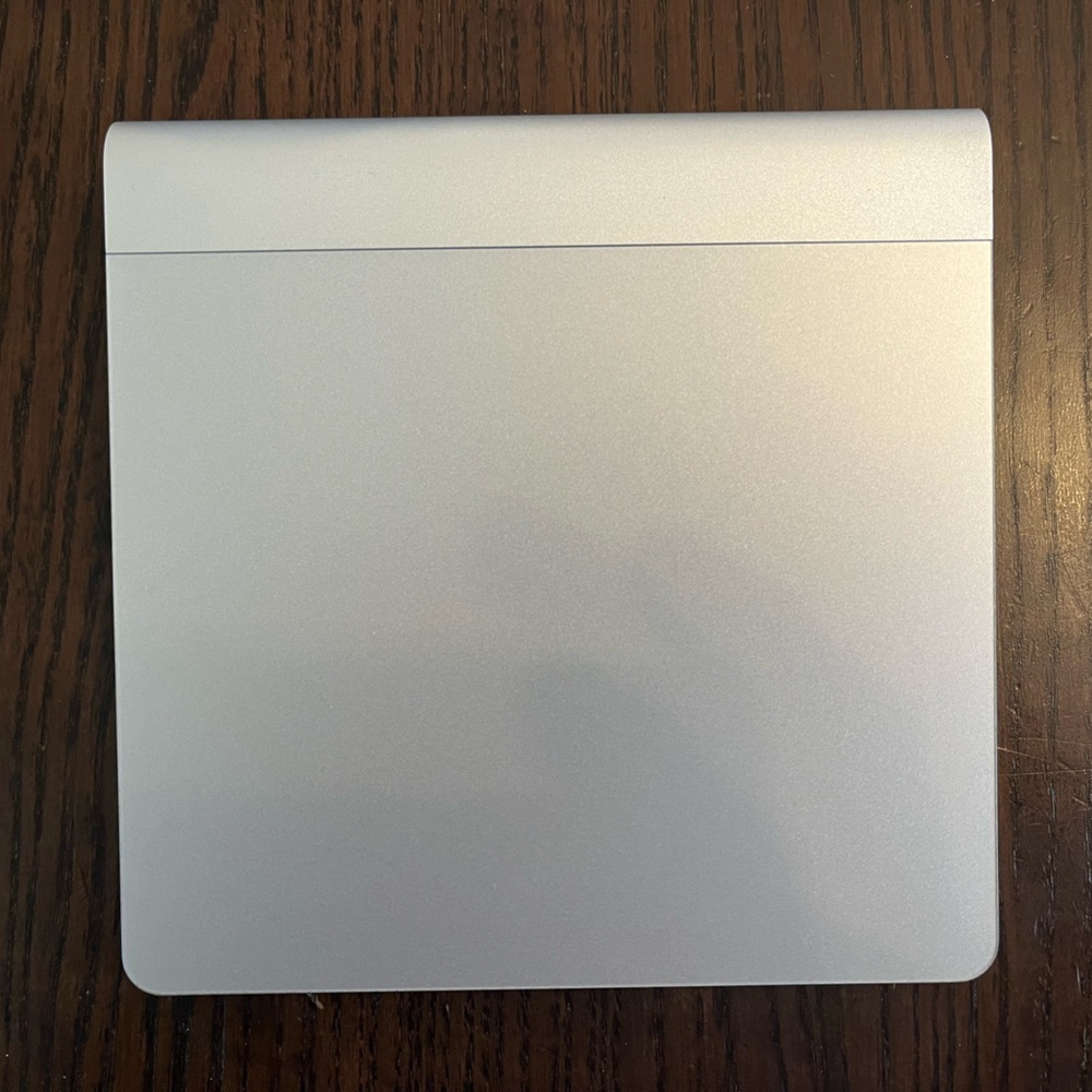 Apple Magic Trackpad 1st Gen (AA battery operated)
